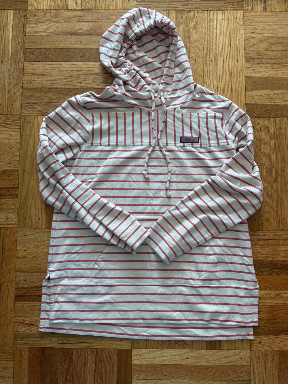 Vineyard Vines Women’s Hoodie Long Sleeve Sweatshirt Outerlayer Pink and White